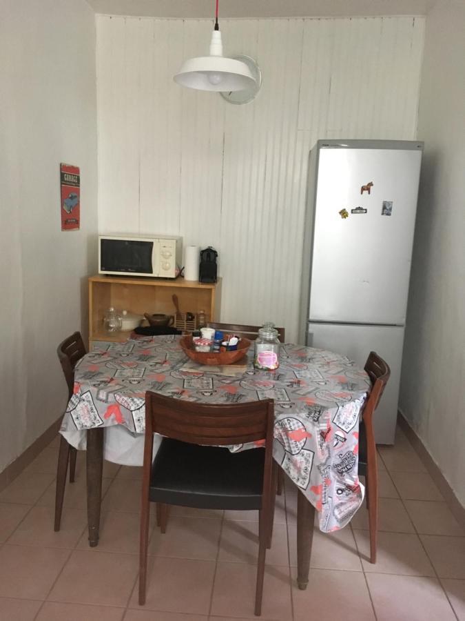Appartement Chez Tibo Provins Bagian luar foto