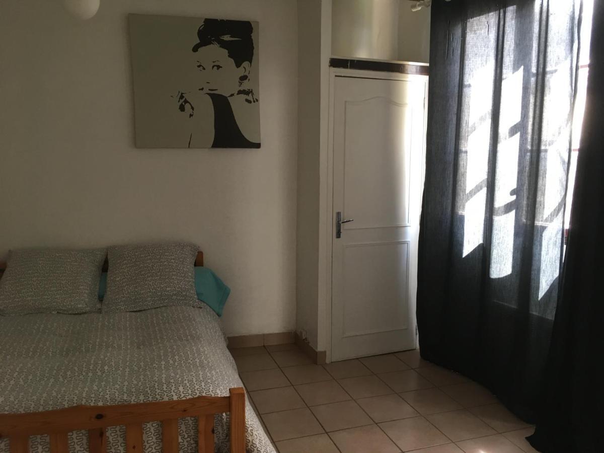 Appartement Chez Tibo Provins Bagian luar foto