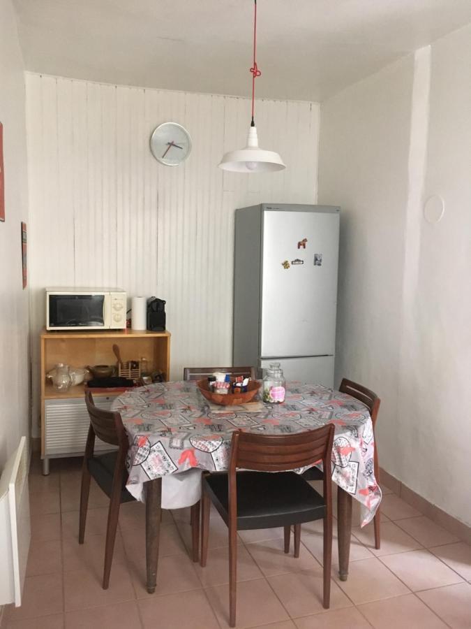 Appartement Chez Tibo Provins Bagian luar foto